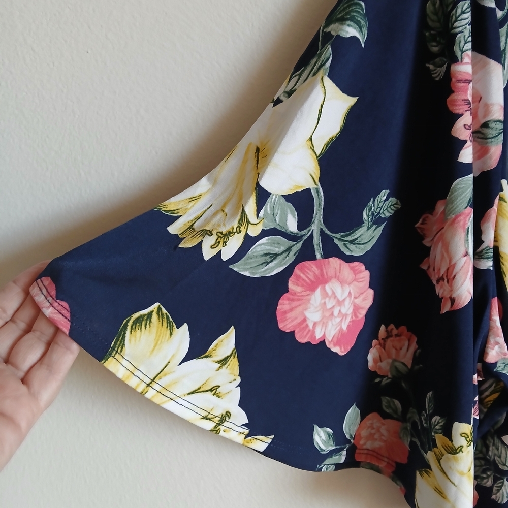 Short sleeve floral stretch shirt women’s blouse Size 2X - Picture 5 of 11